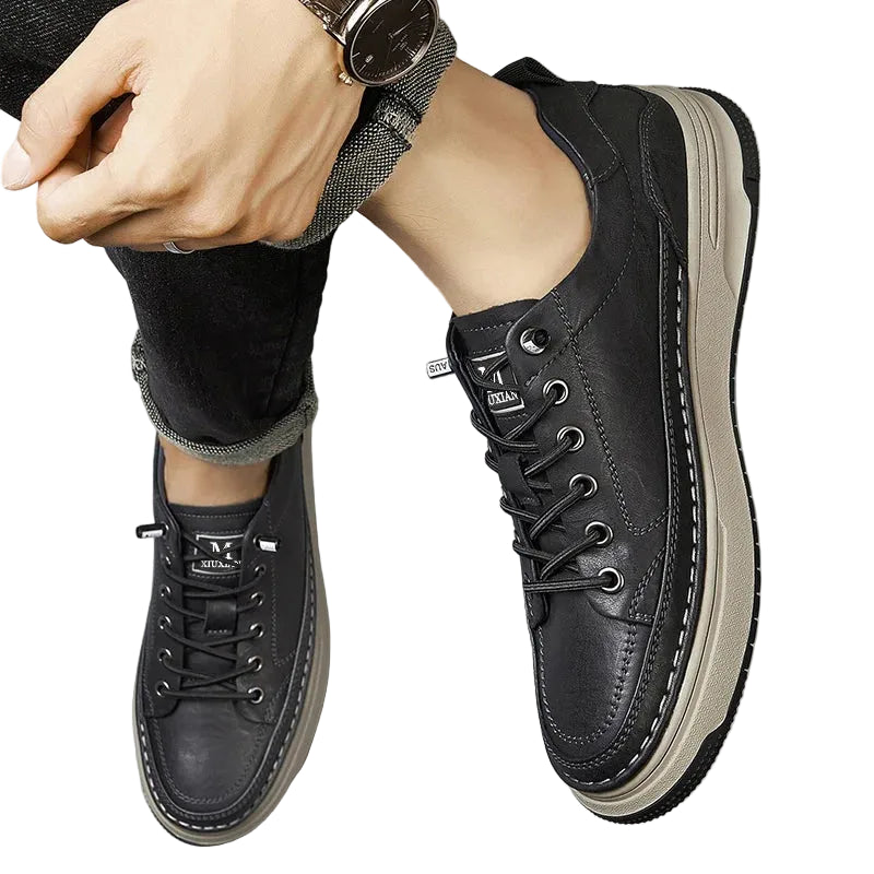 Men’s Double-Line Toe Seam Sneakers