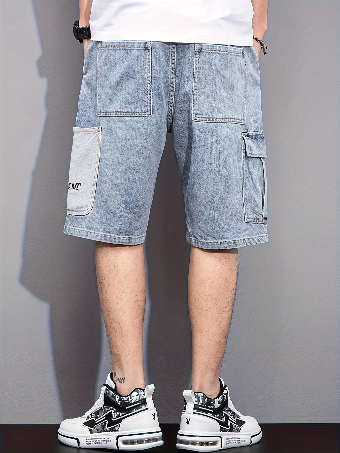 Men’s Knee-Length Shorts with Cargo Pocket