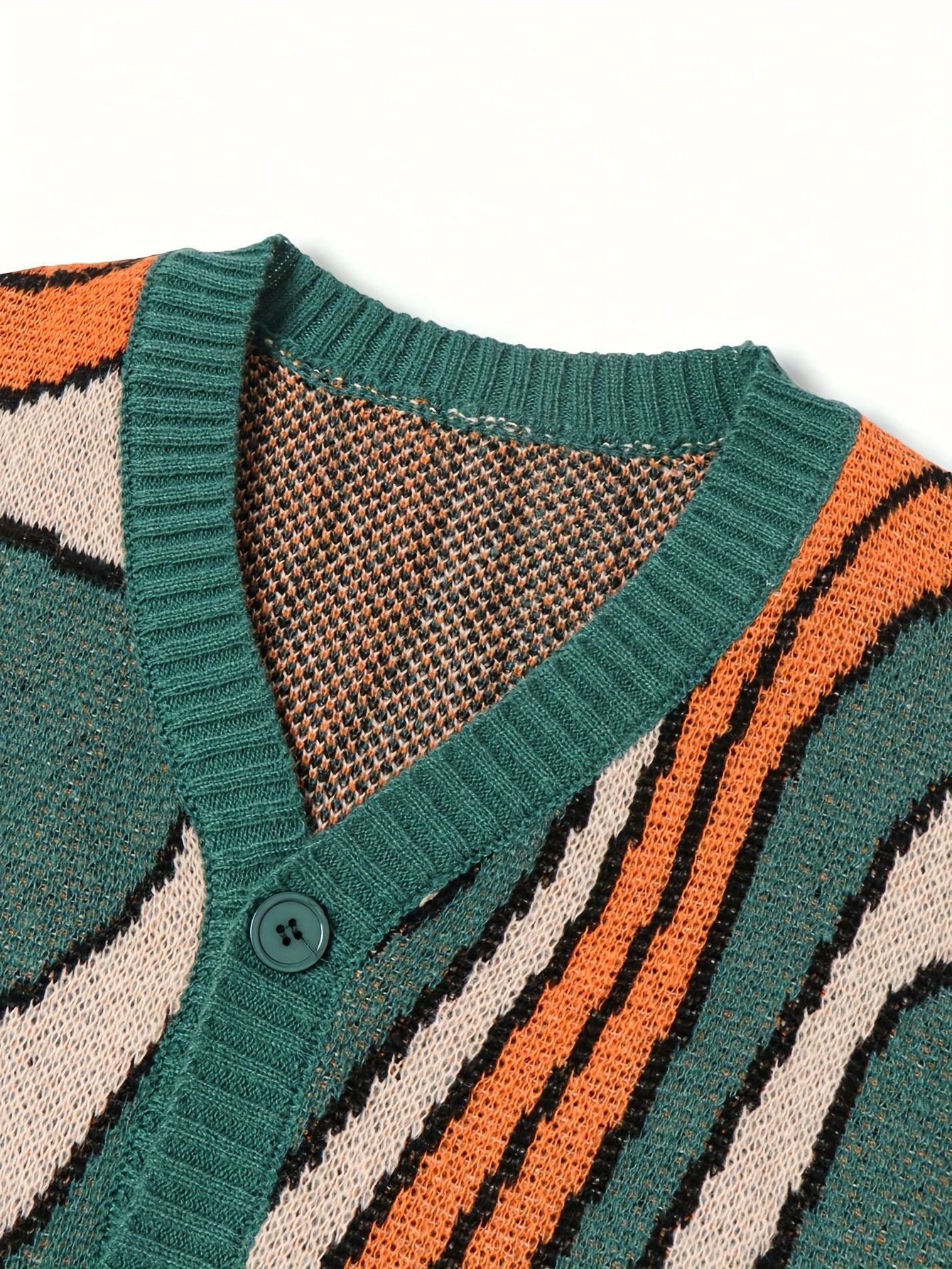 Men’s V-Neck Cardigan with Abstract Pattern