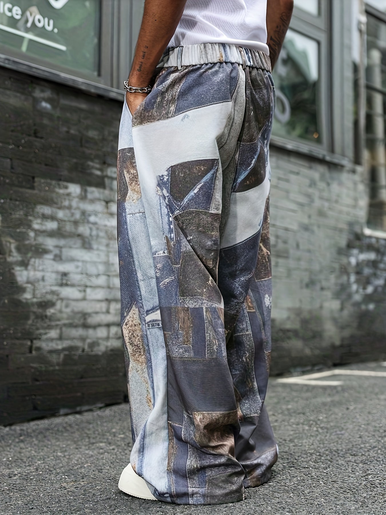 Men’s Wide-Leg Pants with Graphic Print